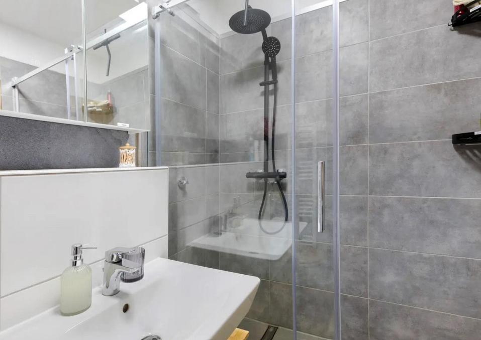 Charmentes Privatzimmer Mit Kueche, Naturgebiet Ντίσελντορφ Εξωτερικό φωτογραφία